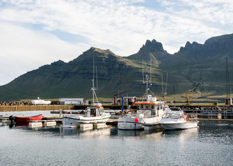 Stöðvarfjörður, höfn, smábátahöfn, smábátar, trillur, sjávarútvegur, fiskur, fiskvinnsla. Ljósmynd: Jessica Auer.