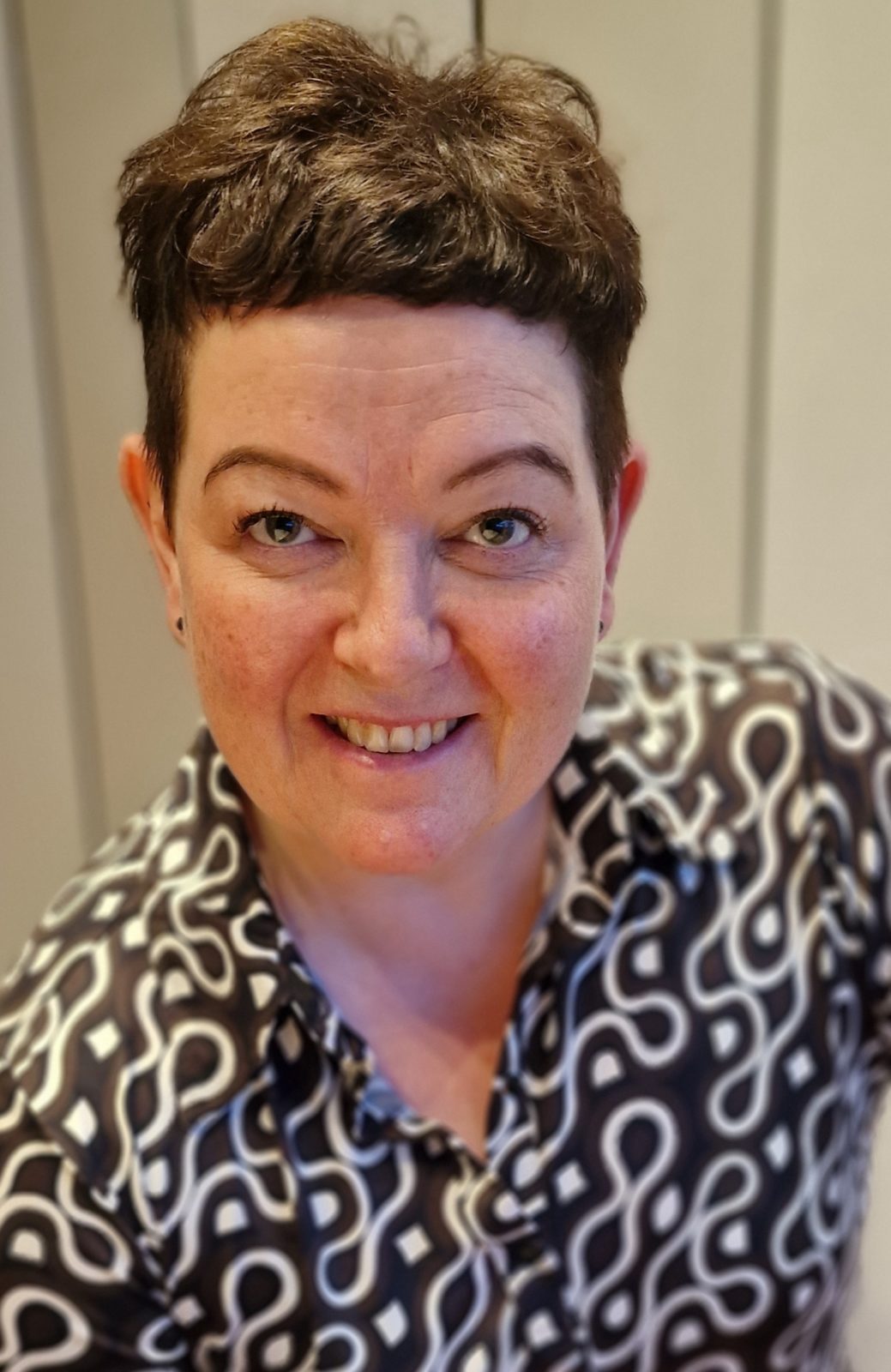Díana Mjöll Sveinsdóttir